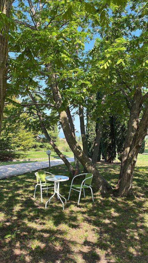 Appartamento Cà Vittoria Desenzano del Garda Esterno foto
